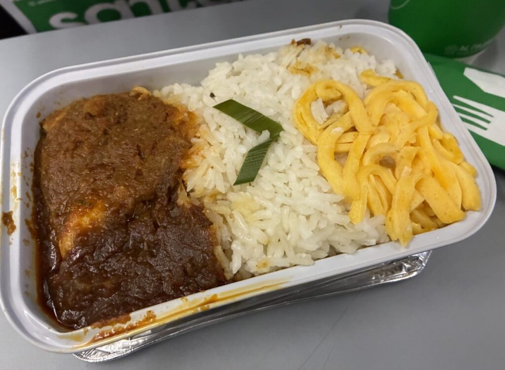 AirAsia機内食 ナシレマの中身