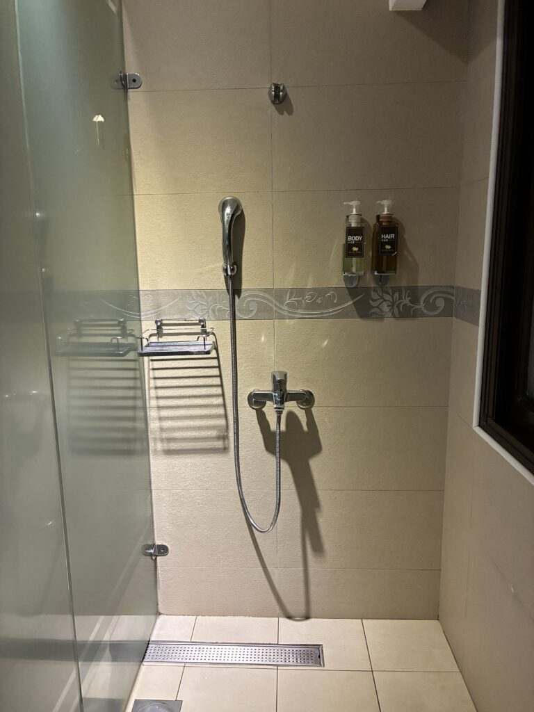 Stay Inn 2客室のシャワールーム