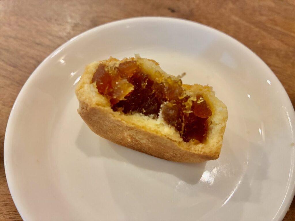 郭元益 100％パイナップルケーキ 断面