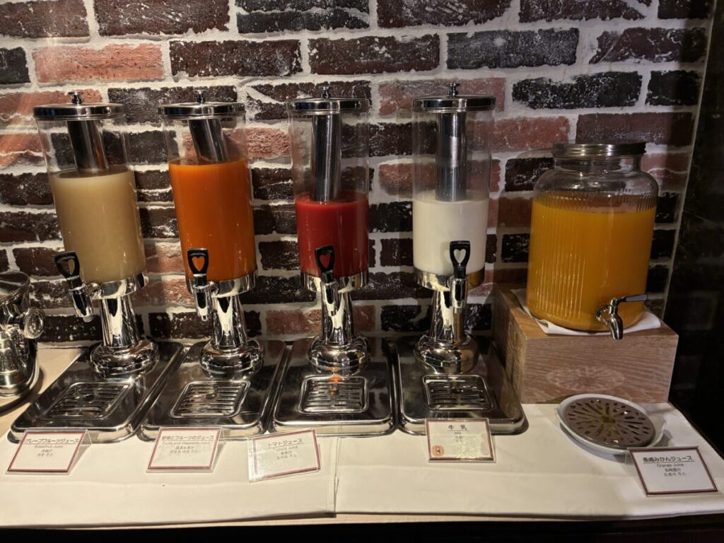 ホテルニュー長崎朝食のドリンクコーナー